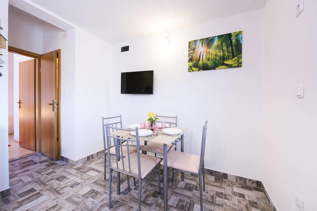 Apartments Sea Star Ivana Marina Zewnętrze zdjęcie